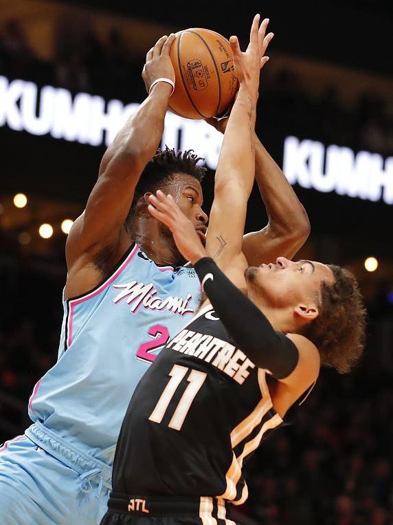 九游会-巴特勒连续五场比赛得分超过出色发挥，DWG不断突破！比赛高潮迭起的简单介绍