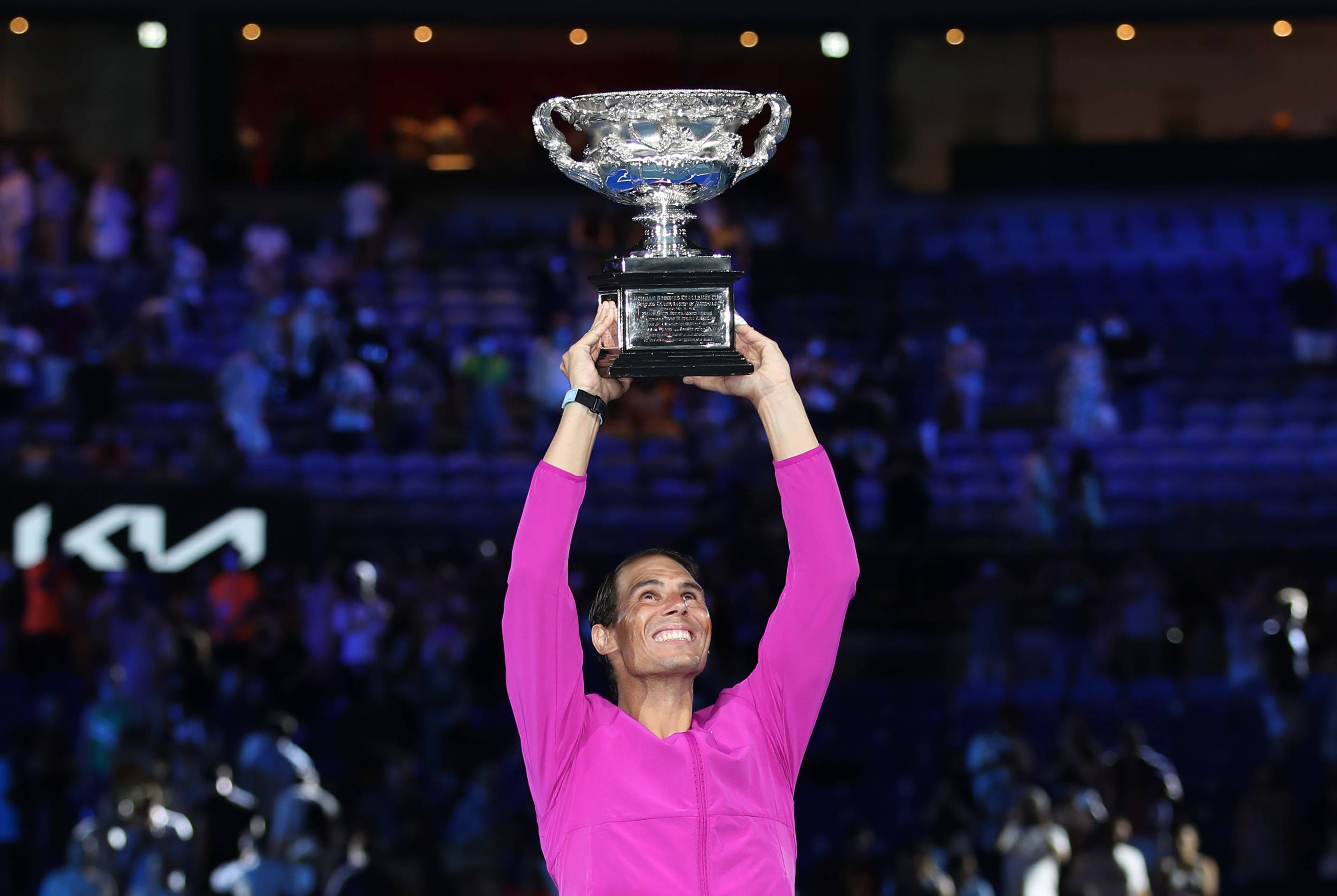 九游-包含纳达尔迎来三赛季高光表现，皇家马德里球迷沸腾！的词条