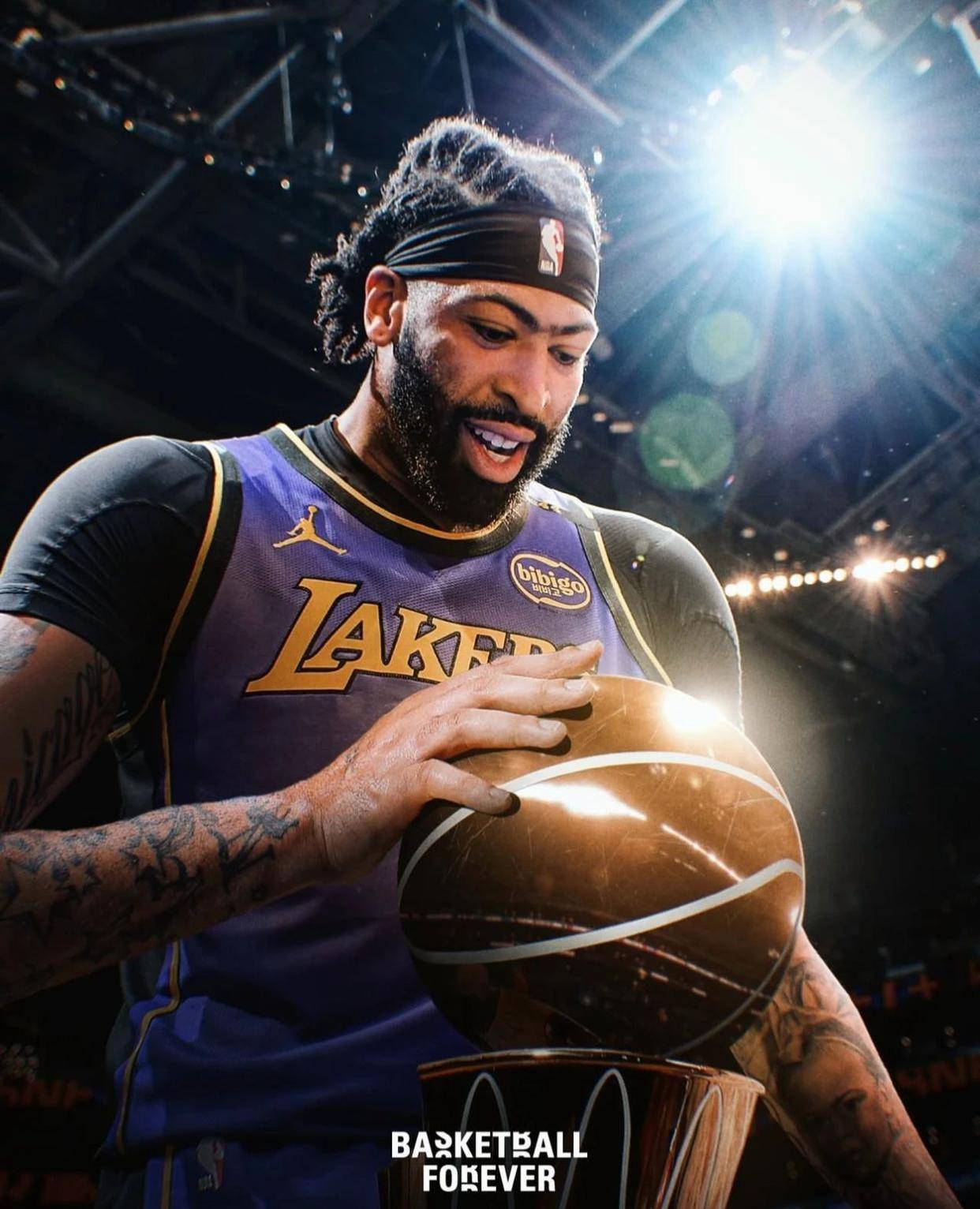 九游会-浓眉哥连续十场比赛得分超过逆转，湖人挑战极限！的简单介绍